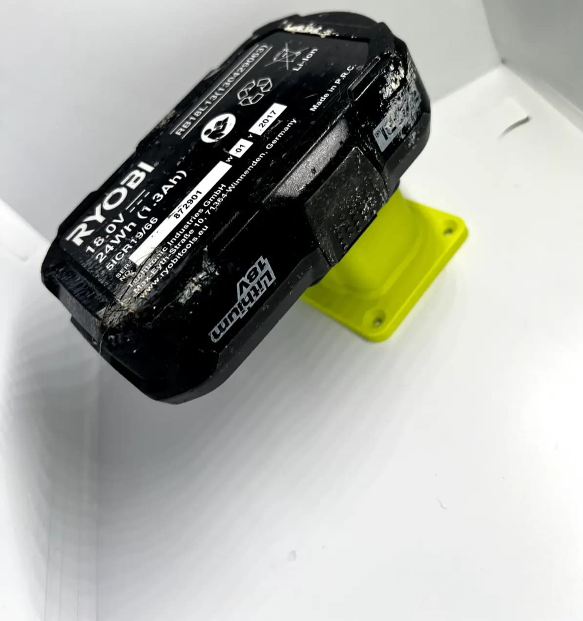 Ryobi One 18v Battery wall mount organiser storage 2 pack green, view 6
