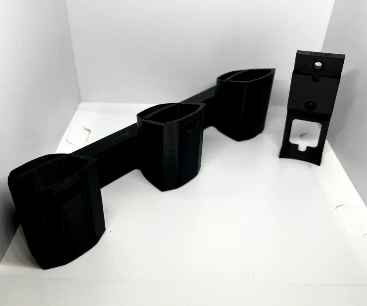 Shark Anti Hair Wrap Powerfins Vacuum Wall Mount accessory bracket dock IZ300, view 10