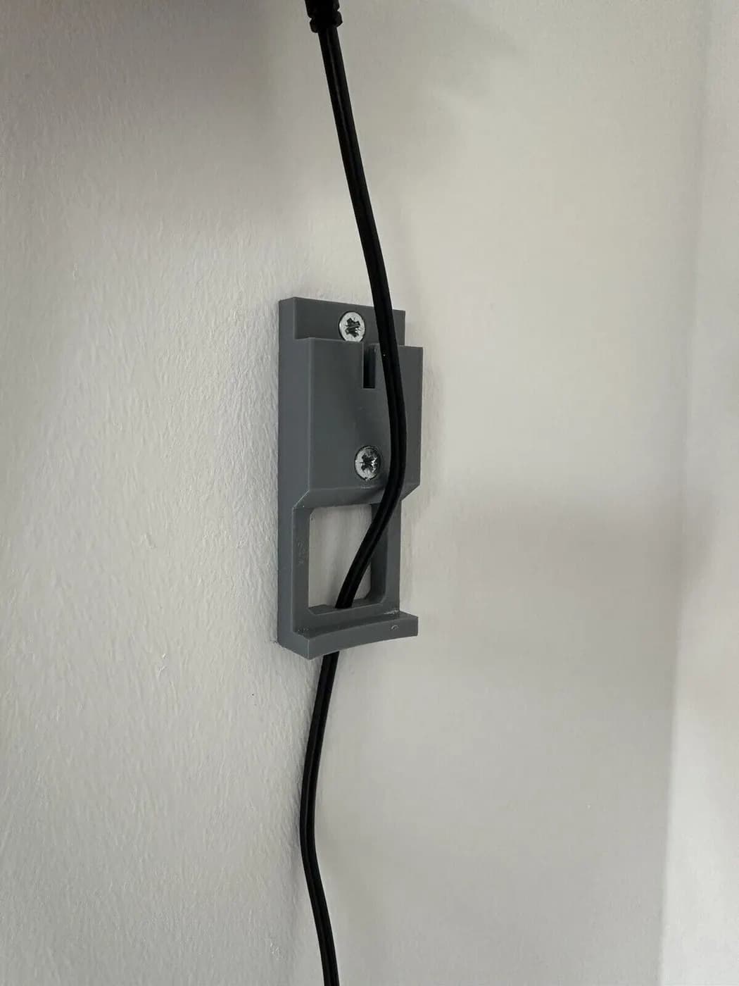 Shark Stratos Vacuum Black Wall Mount accessory holder cable management IZ400, view 9