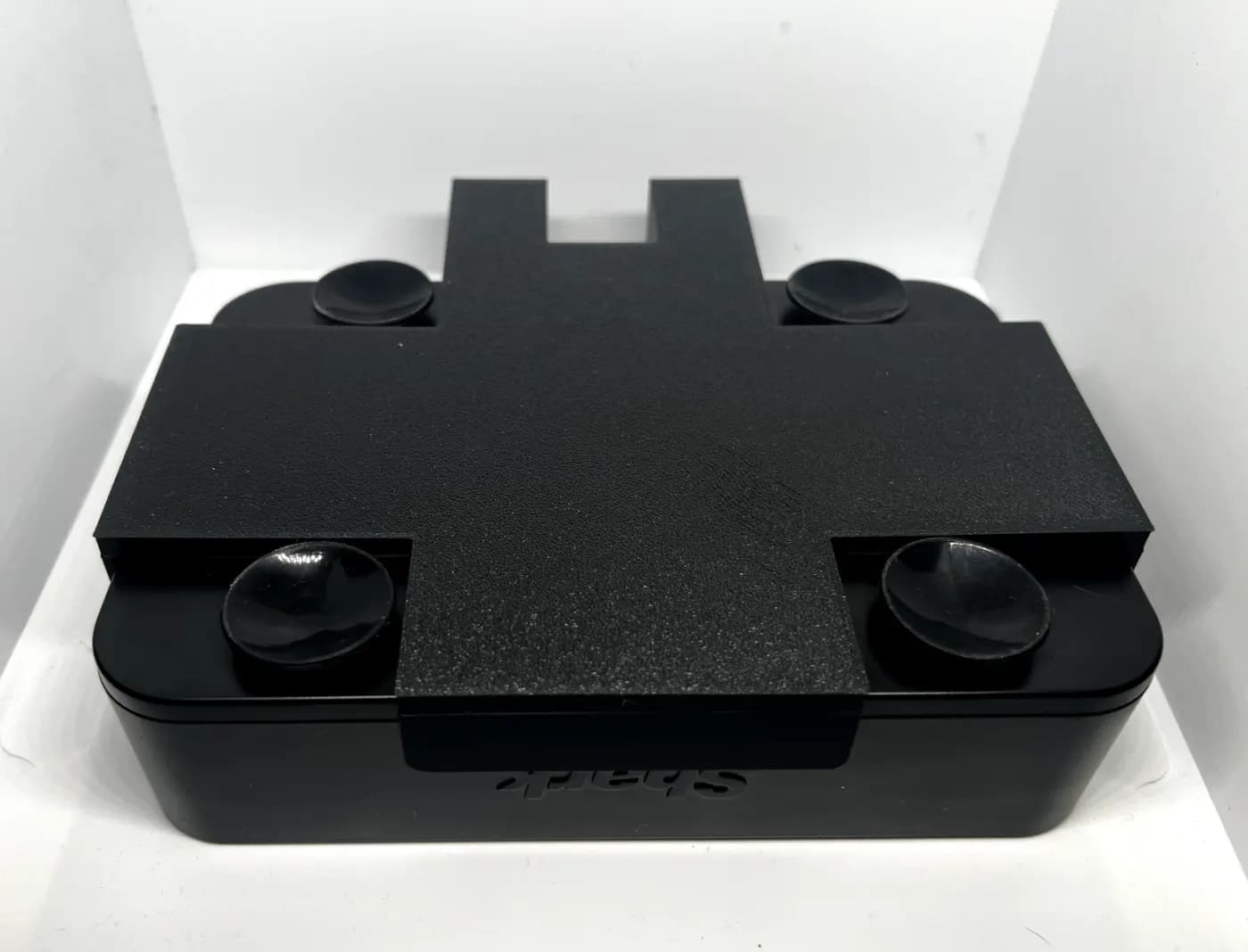 Shark Stratos Vacuum Dual Charging Dock Wall mount bracket holder (IZ420UKT), view 3