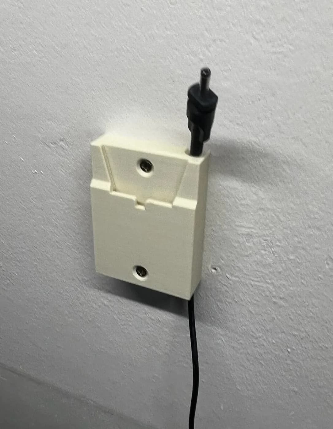 Wall mount bracket holder Shark Vacuum IZ103UKGB, IZ202UKT, IZ252UK, IZ300UKT, view 8