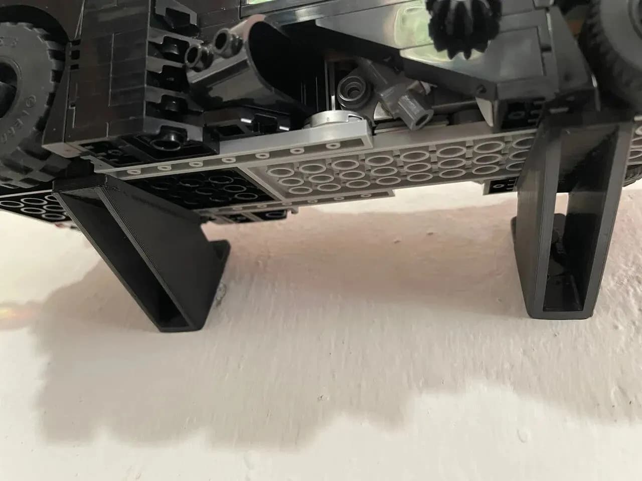 Wall Mount bracket LEGO DC Batmobile Batman vs Joker Chase Set Iconic 1989 76224, view 2