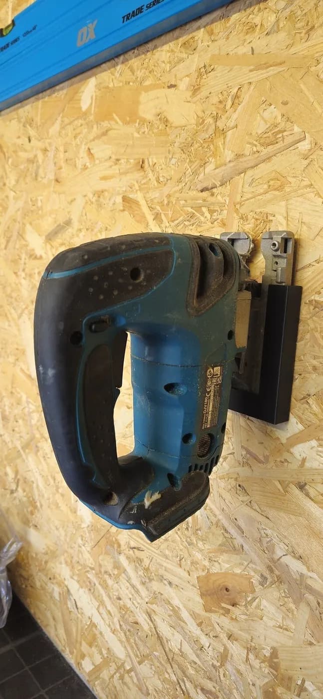 Wall mount bracket organiser for Makita DJV180Z 18v LXT Cordless Jigsaw, view 2