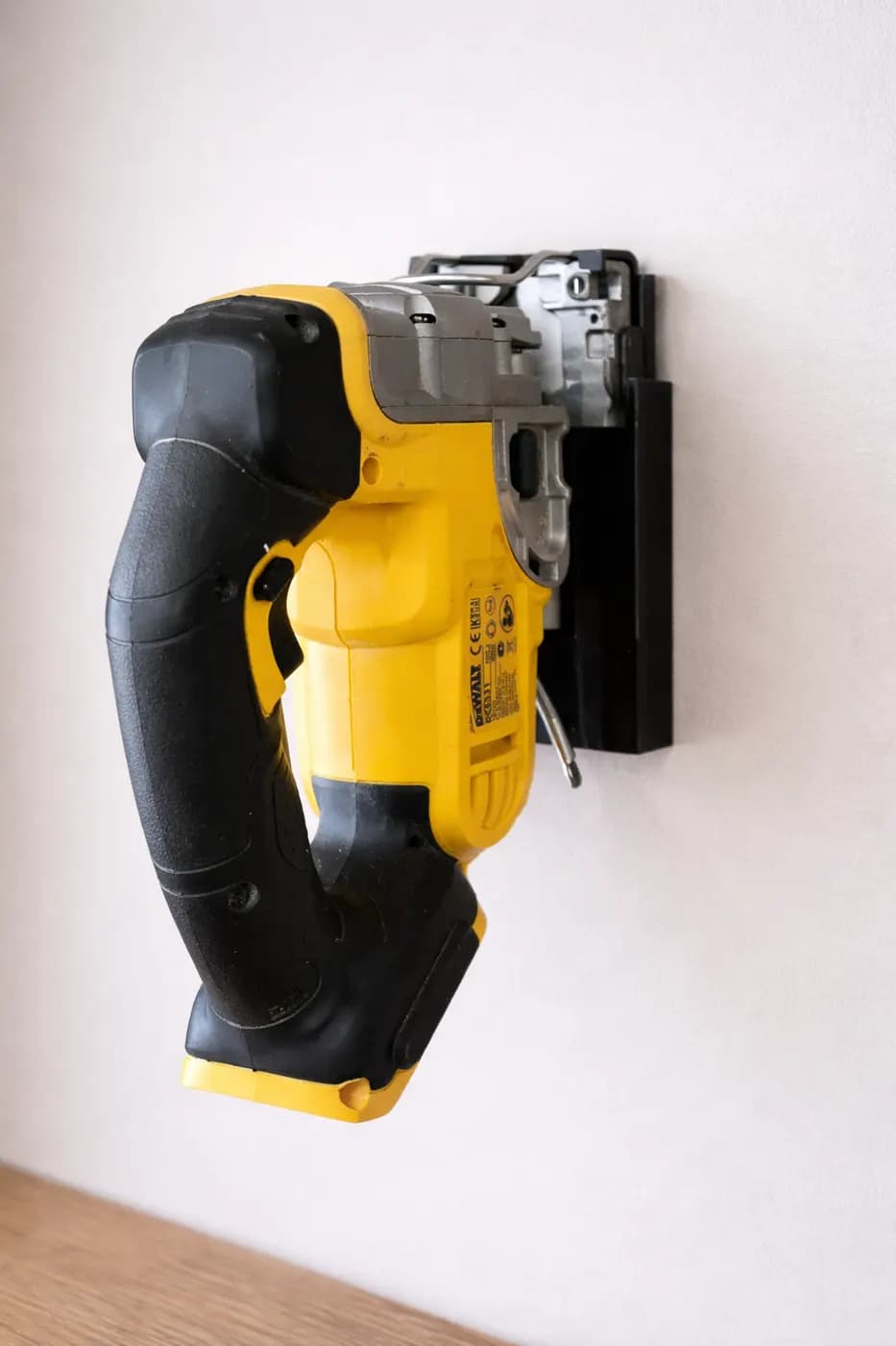 Wall Mount for Dewalt DCS331 Brushless Top Handle Jigsaw Hanger Bracket Van UK, view 2
