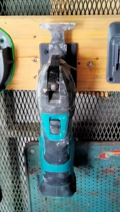 Wall Mount Holder for Makita Blue DTM51Z 18V LXT Li-ion Multi-tool, view 8