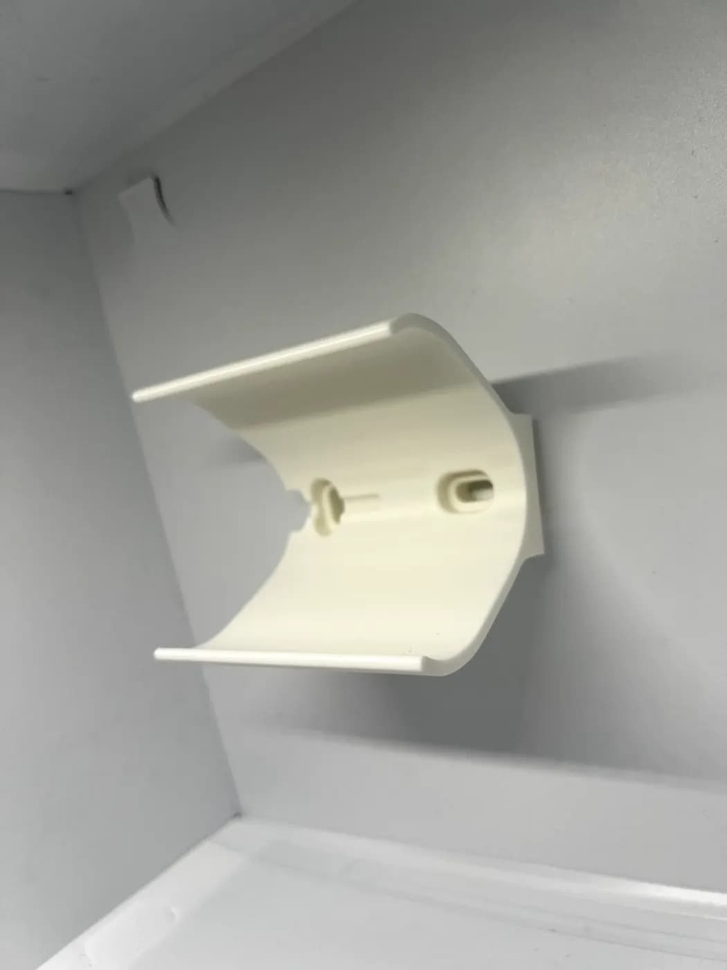 White Horizontal Wall Mount for Sonos Roam Bracket Holder Mount Stand UK, view 3
